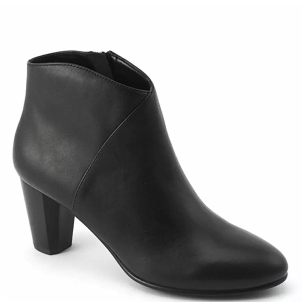 DAVID Tate Rocco Black Lamb Size 6W